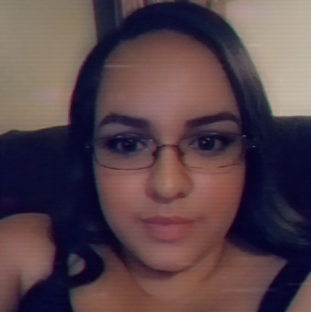 Meet your Posher, Roxanna